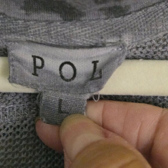 POL Charcoal Leopard Print Mixed Media Bohemian Top Size L - Picture 6 of 7